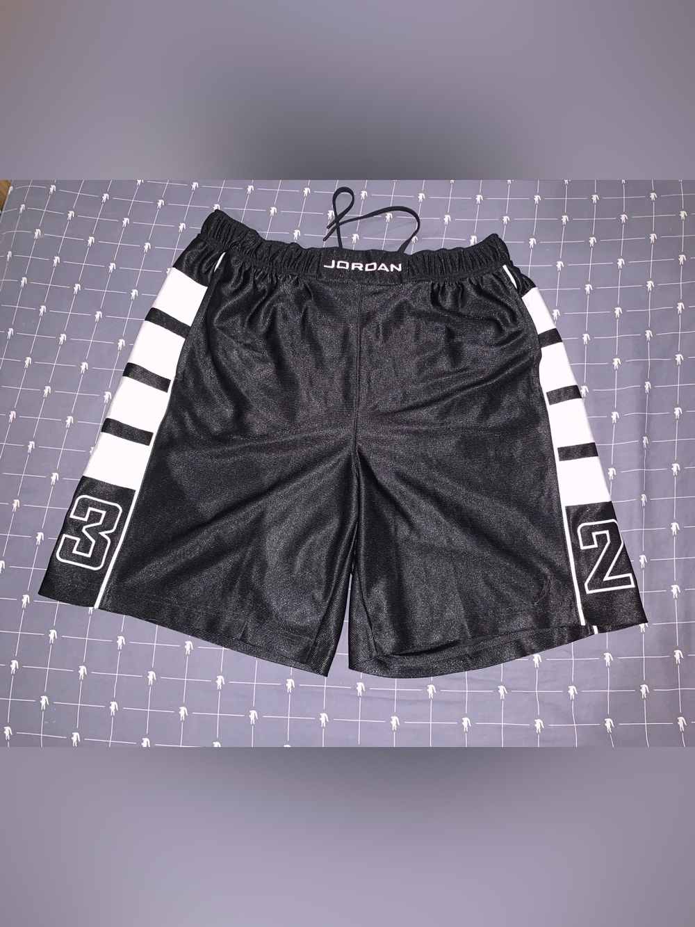 Jordan Brooklyn Cat Scratch Men's Shorts HV0560-011 Size: Large